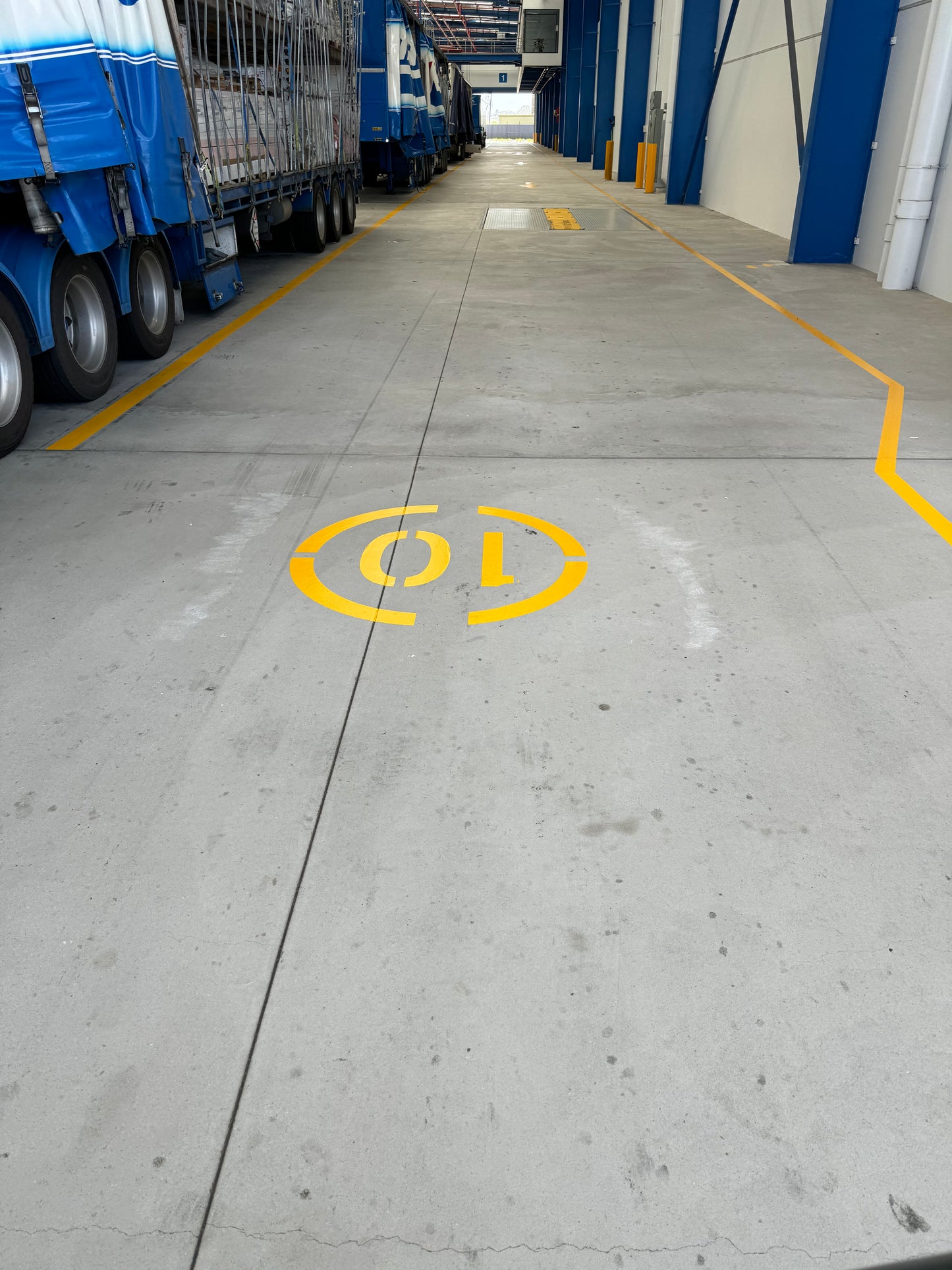 Premium Epoxy Linemarking - Industrial